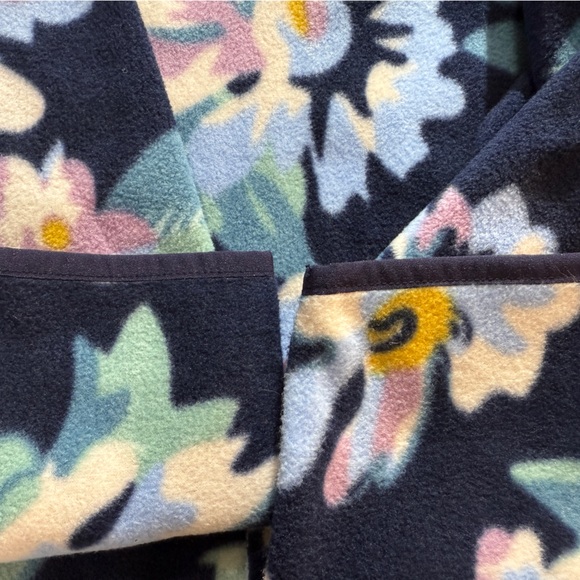 Vera Bradley Women's Snap Collar Fleece Pullover Sweatshirt Size Medium - Picture 8 of 9